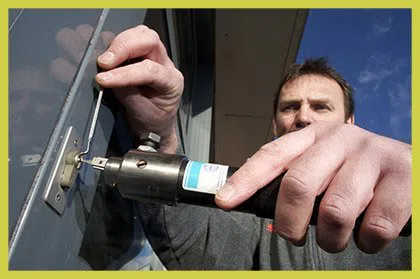 Houston Priority Locksmith Houston, TX 281-502-1498 Houston Priority Locksmith Houston, TX 281-502-1498 - 17-Emergency-Locks-Locksmith